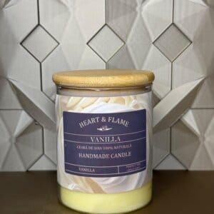 Lumânare naturală vanilie cu capac din lemn